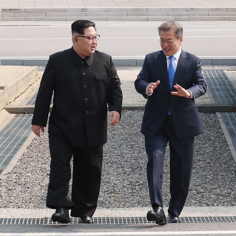 Photo of North Korean leader Kim Jong Un and South Korean President Moon Jae-in